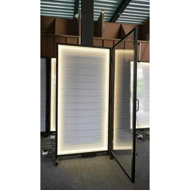 Vitrine murale en métal person - Graded Card Display avis et prix